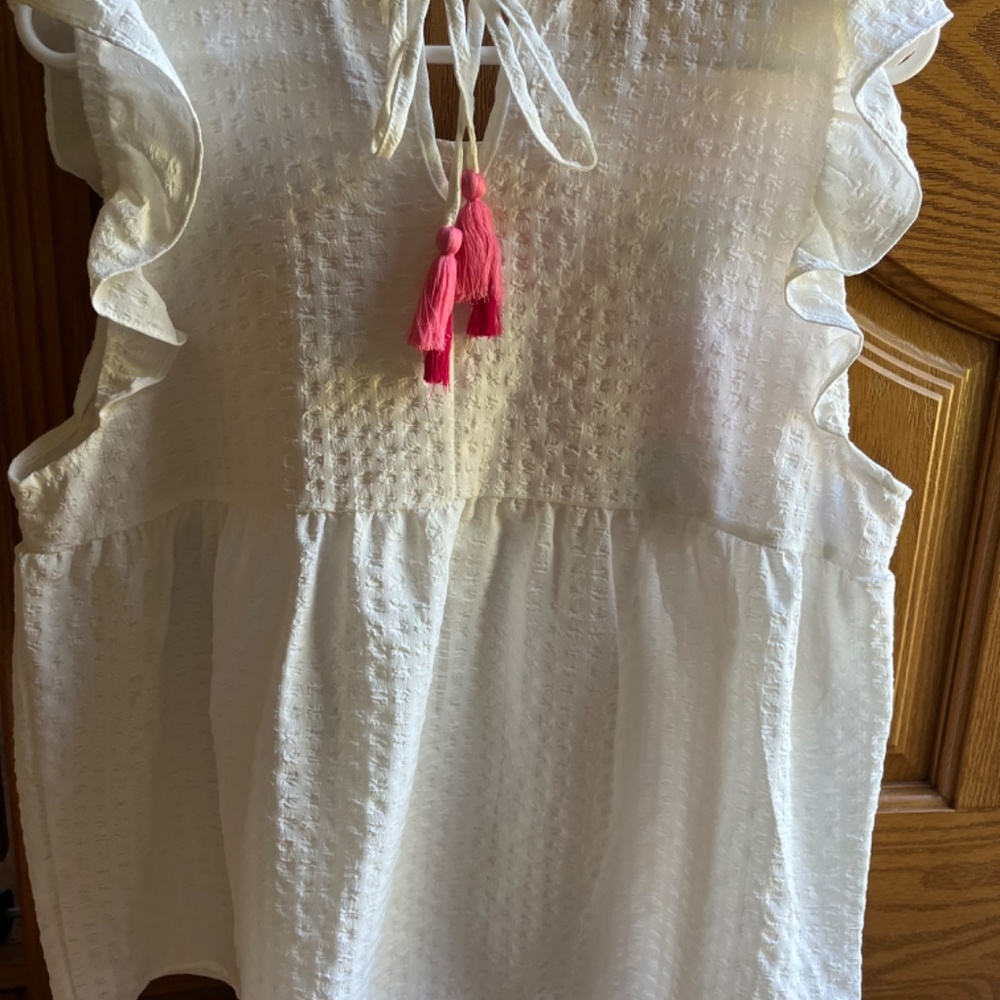 THML Women’s Shirt Top New Size L - Picture 2 of 2